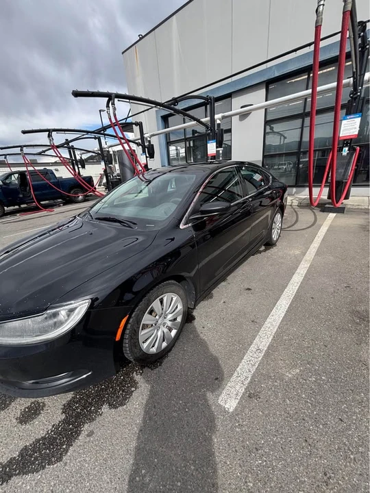2015 Chrysler 200 - Image 2 of 15