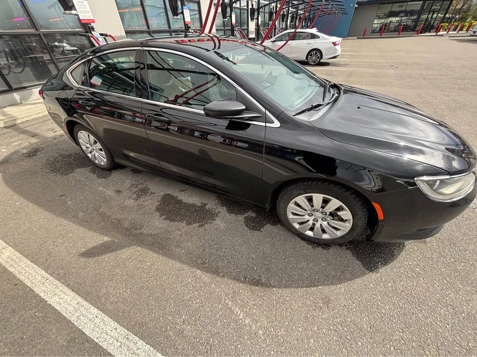 2015 Chrysler 200 - Image 5 of 15