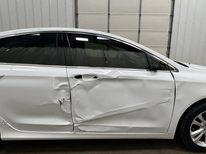 2015 Chrysler 200 - Image 20 of 21