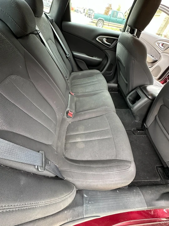 2015 Chrysler 200 - Image 13 of 21
