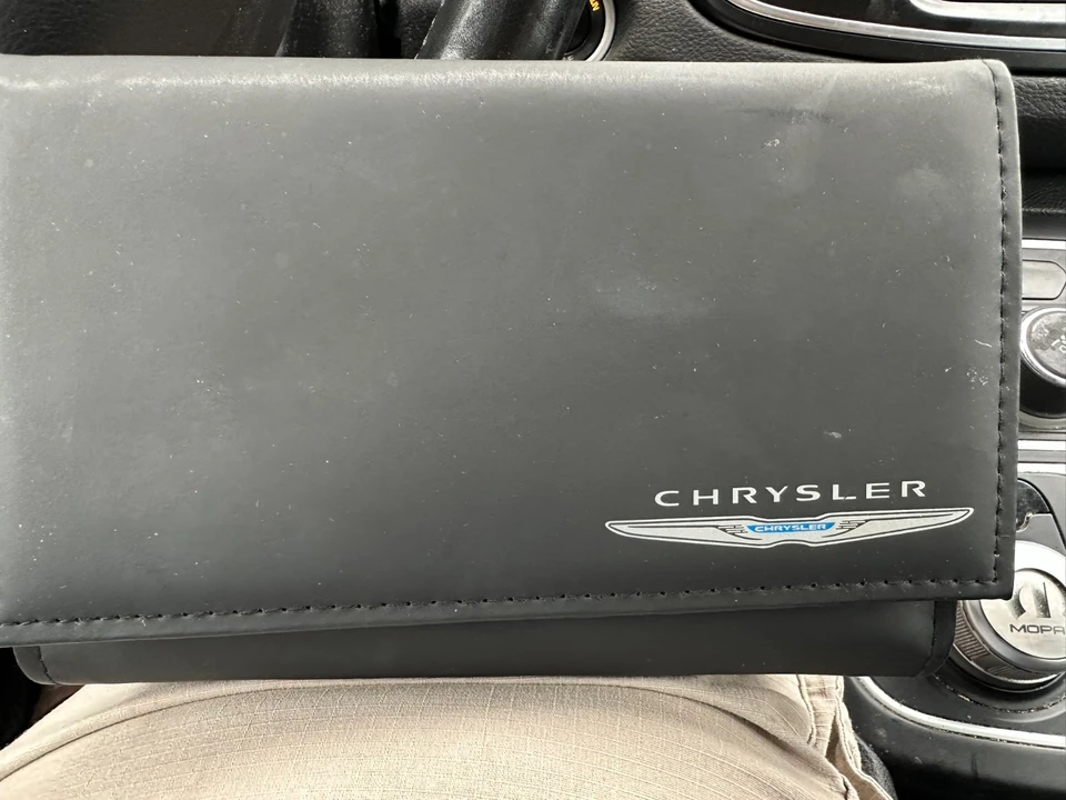 2015 Chrysler 200 - Image 19 of 21