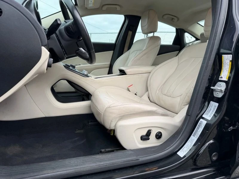 2015 Chrysler 200 - Image 11 of 12