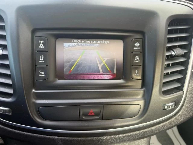 2015 Chrysler 200 - Image 16 of 18