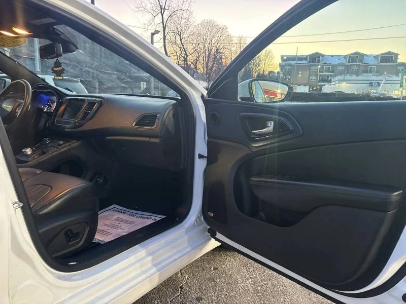 2015 Chrysler 200 - Image 7 of 12