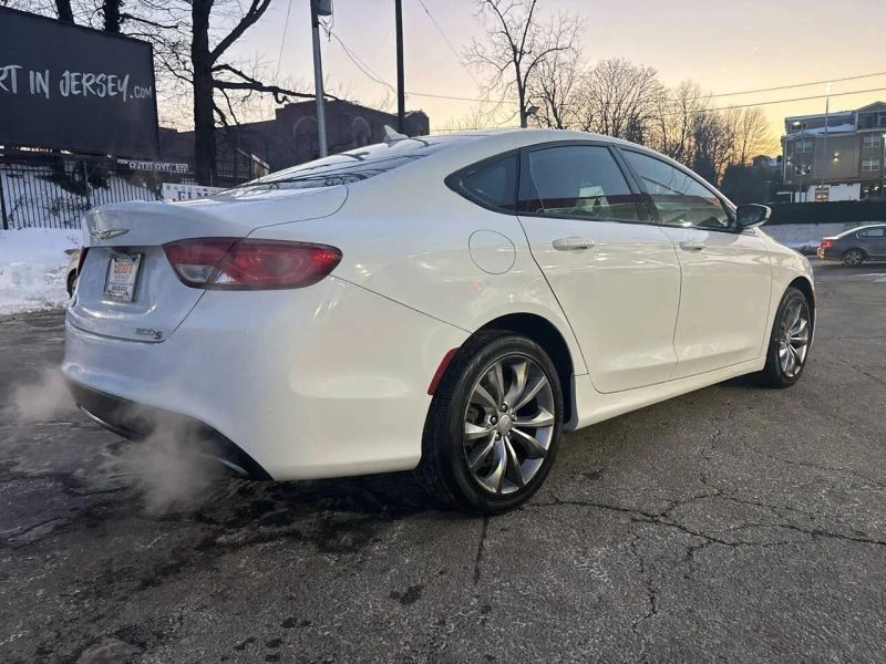2015 Chrysler 200 - Image 6 of 12