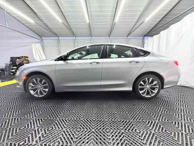 2015 Chrysler 200 - Image 4 of 12