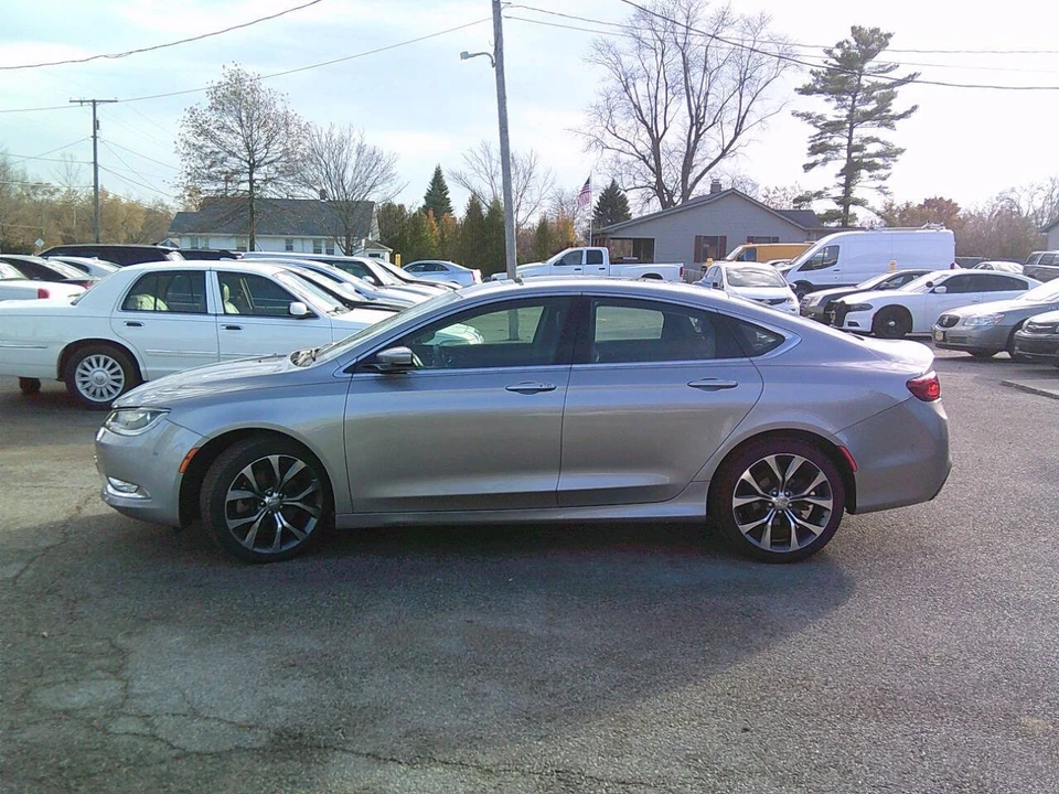 2015 Chrysler 200 - Image 4 of 21
