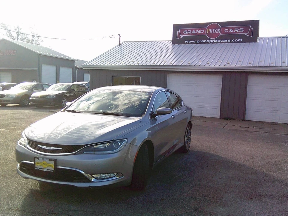 2015 Chrysler 200 - Image 2 of 21