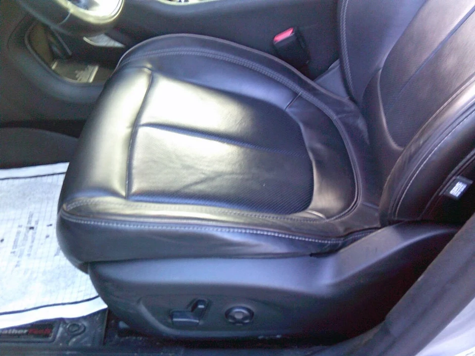 2015 Chrysler 200 - Image 16 of 21