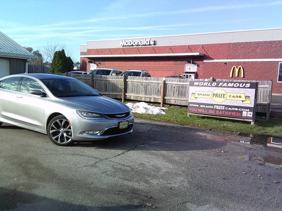 2015 Chrysler 200 - Image 11 of 21