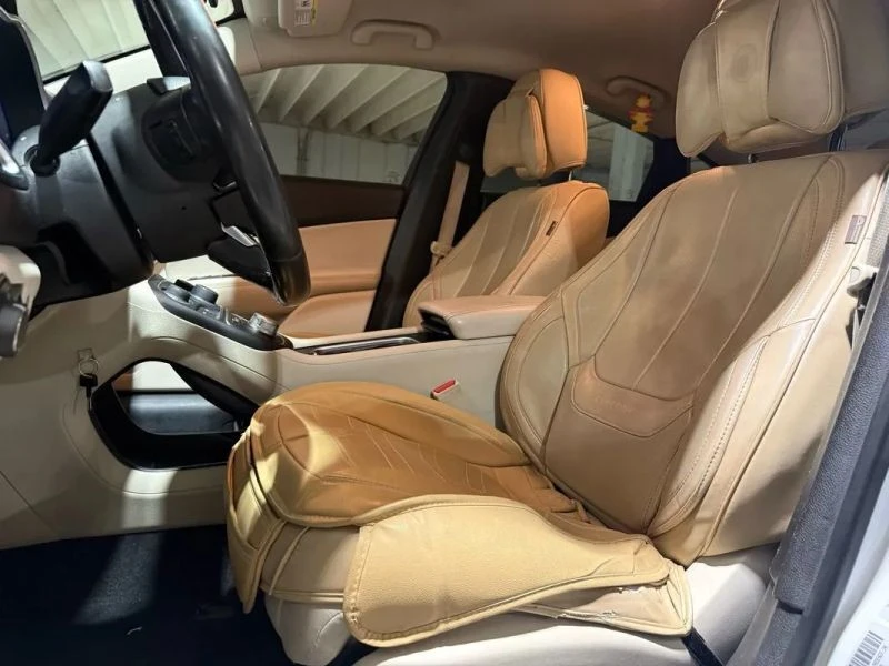 2015 Chrysler 200 - Image 9 of 12