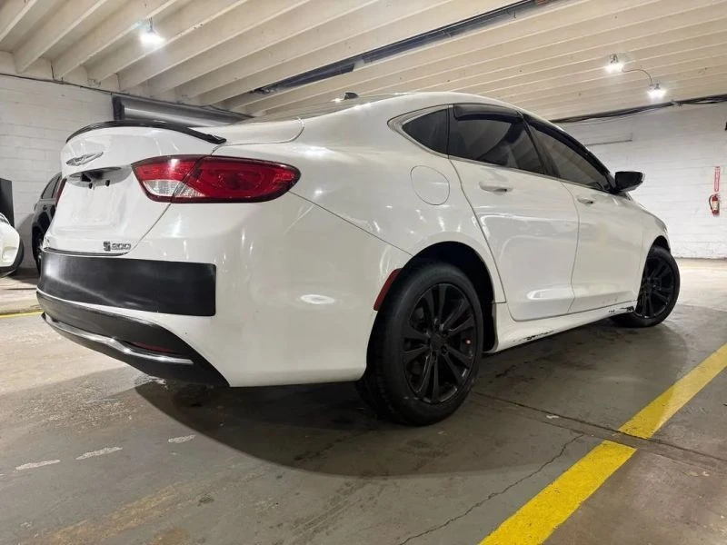 2015 Chrysler 200 - Image 4 of 12