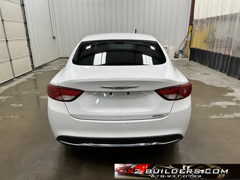 2015 Chrysler 200 - Image 5 of 12