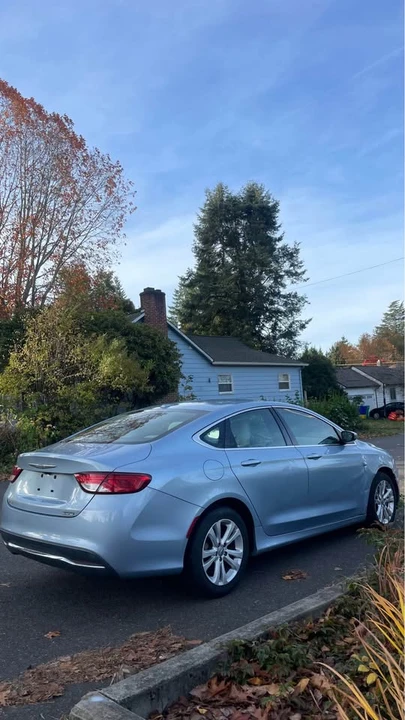 2015 Chrysler 200 - Image 4 of 9