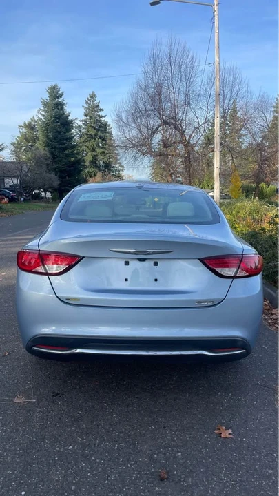 2015 Chrysler 200 - Image 5 of 9