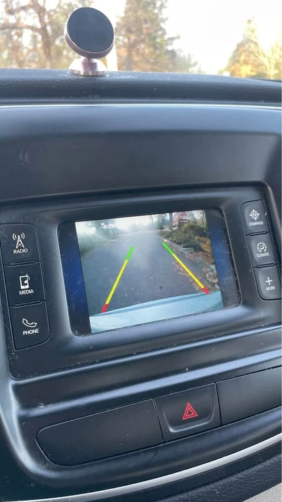 2015 Chrysler 200 - Image 9 of 9