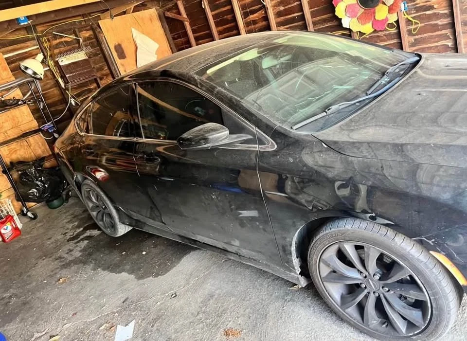 2015 Chrysler 200 - Image 2 of 3