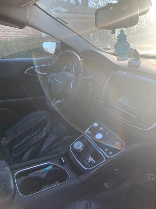 2015 Chrysler 200 - Image 6 of 7