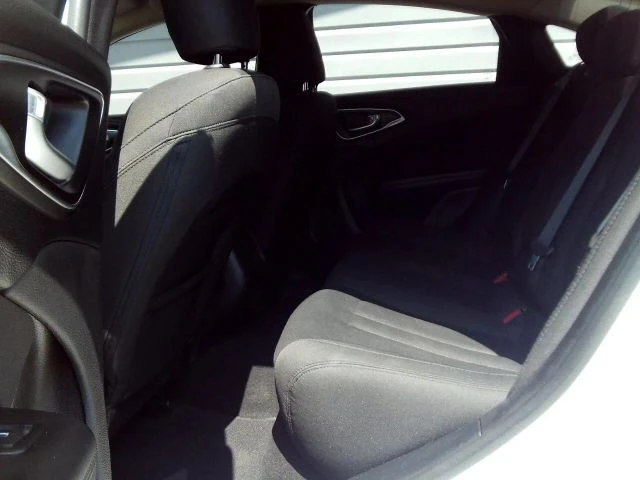 2015 Chrysler 200 - Image 21 of 21