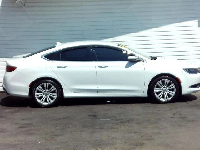 2015 Chrysler 200 - Image 7 of 21