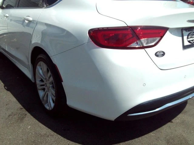 2015 Chrysler 200 - Image 4 of 21