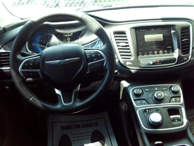 2015 Chrysler 200 - Image 15 of 21