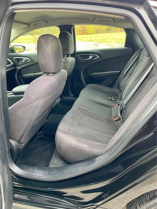 2015 Chrysler 200 - Image 10 of 10