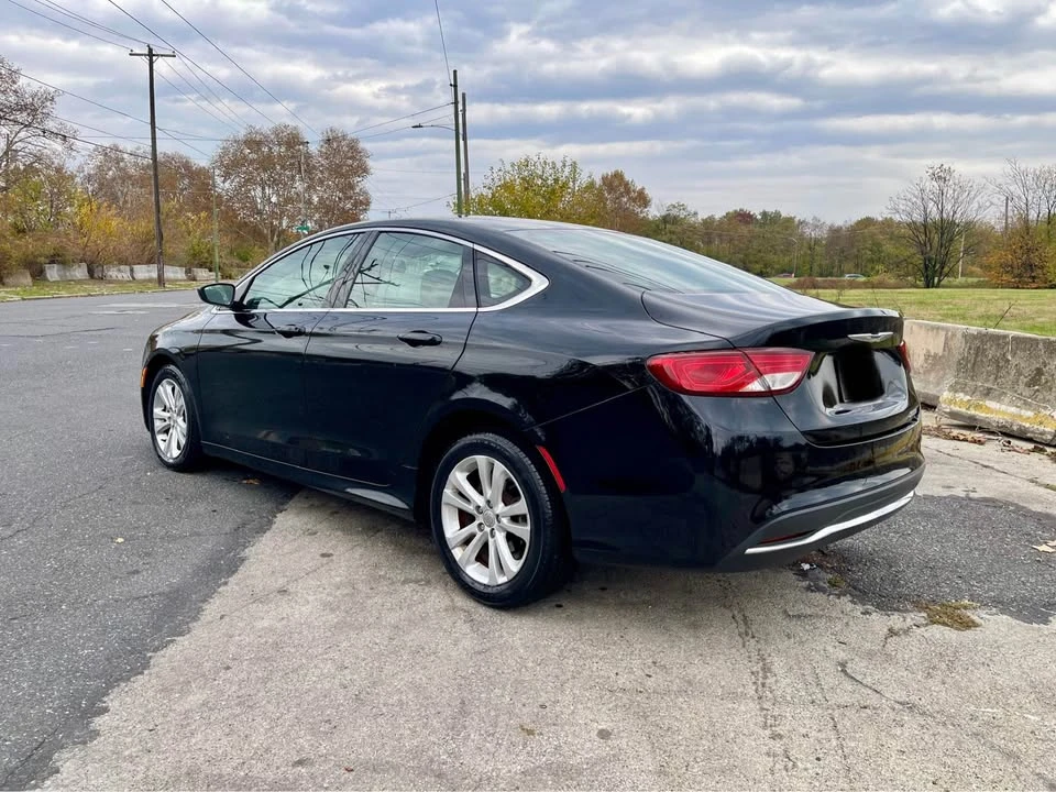 2015 Chrysler 200 - Image 6 of 10