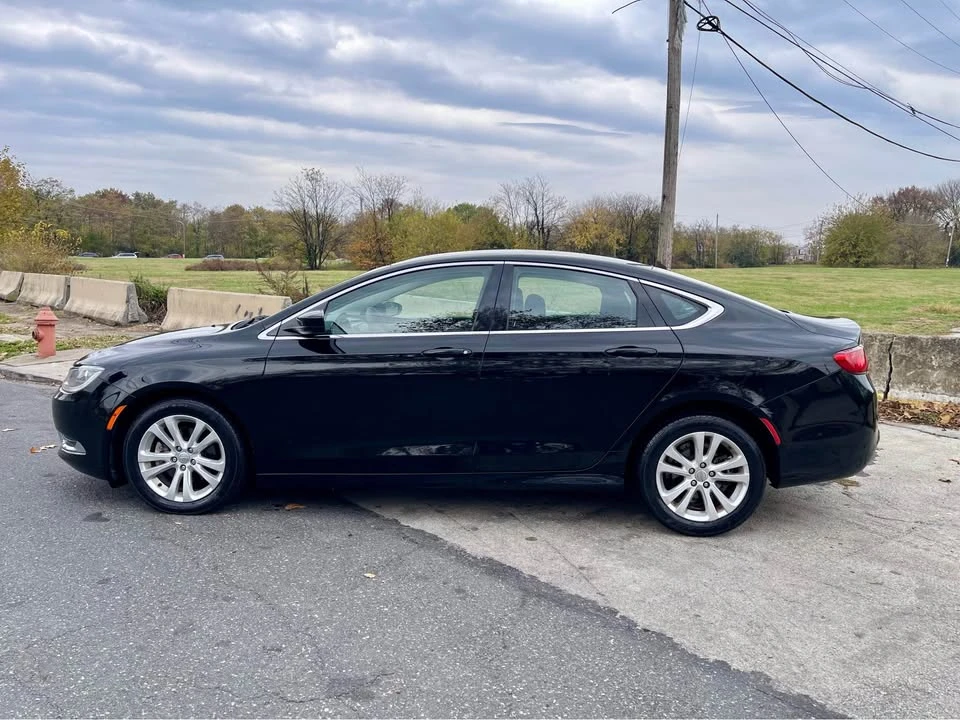 2015 Chrysler 200 - Image 5 of 10