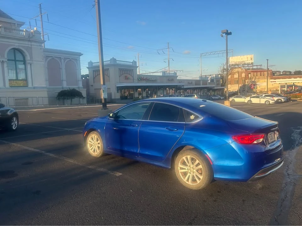 2015 Chrysler 200 - Image 5 of 8