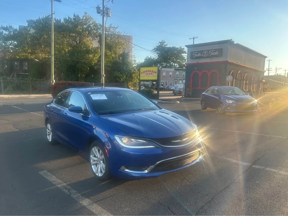 2015 Chrysler 200 - Image 2 of 8