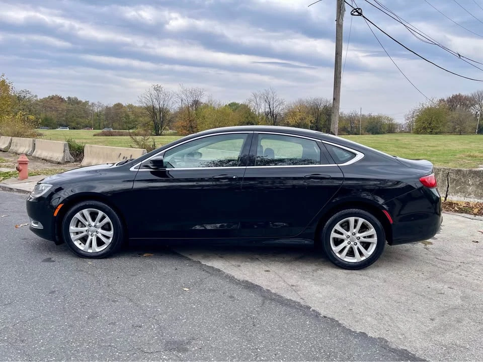 2015 Chrysler 200 - Image 2 of 10