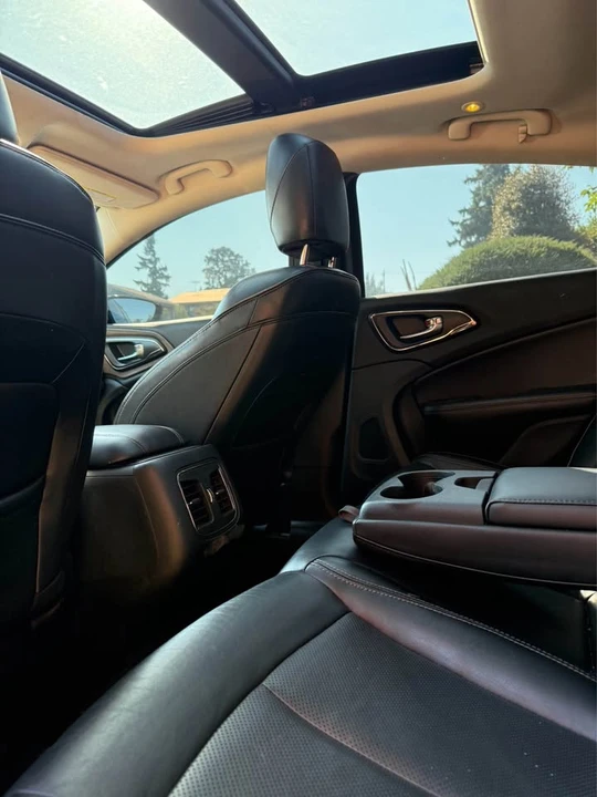 2015 Chrysler 200 - Image 7 of 10