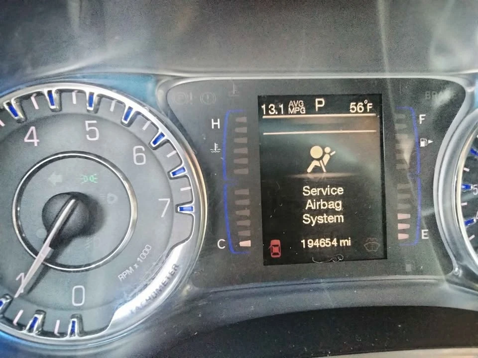 2015 Chrysler 200 - Image 6 of 7