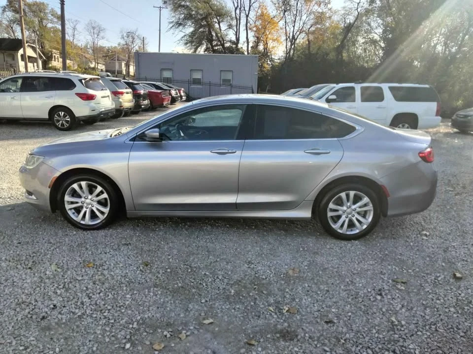 2015 Chrysler 200 - Image 4 of 7