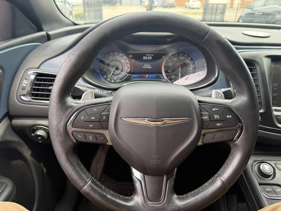 2015 Chrysler 200 - Image 12 of 20