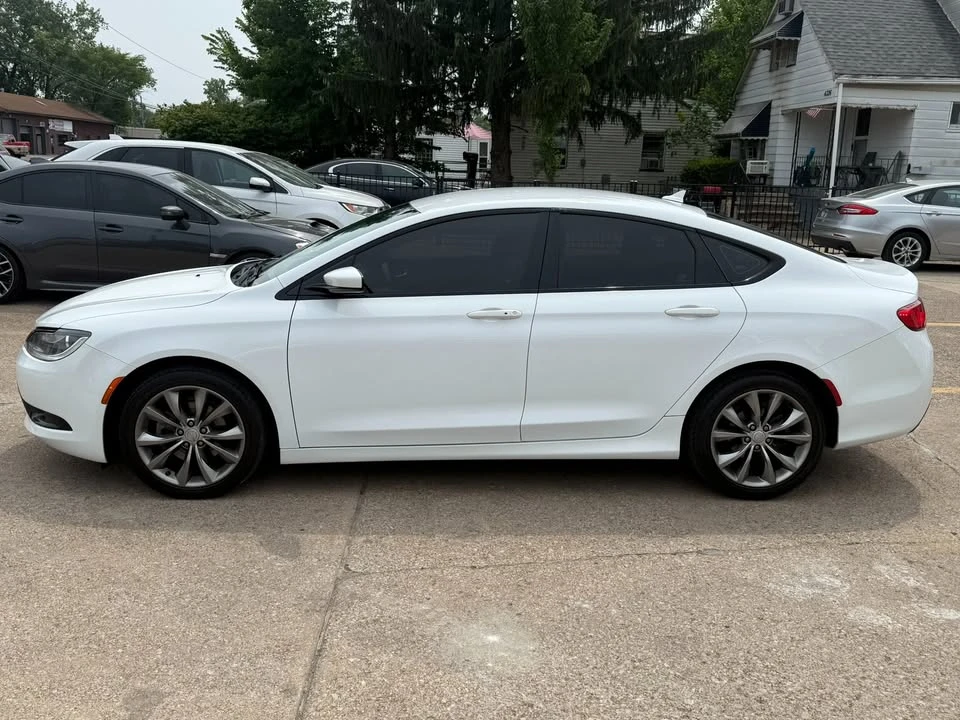 2015 Chrysler 200 - Image 3 of 20