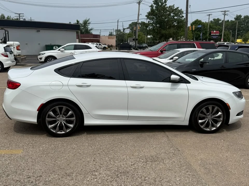 2015 Chrysler 200 - Image 7 of 20