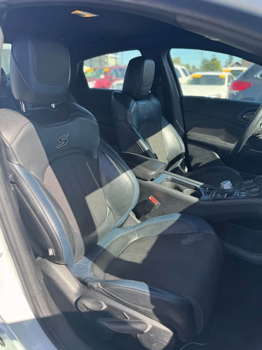 2015 Chrysler 200 - Image 4 of 18