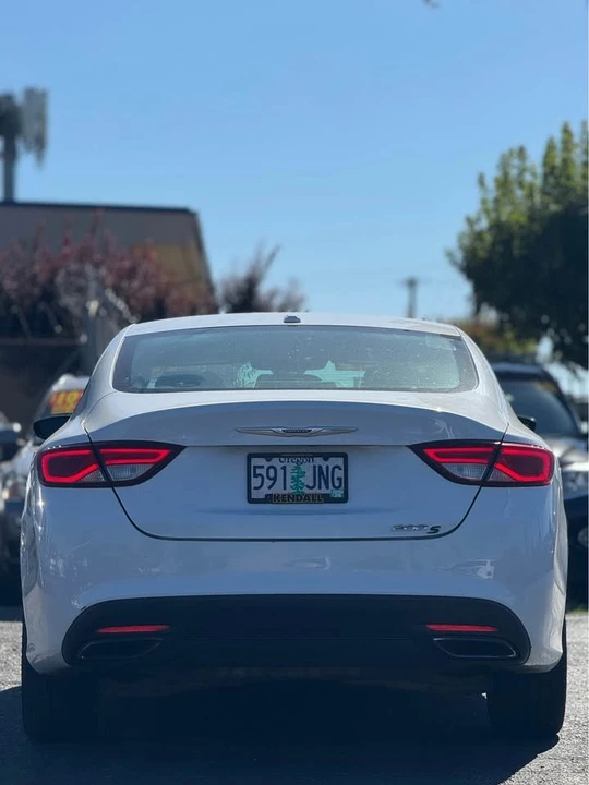 2015 Chrysler 200 - Image 7 of 18
