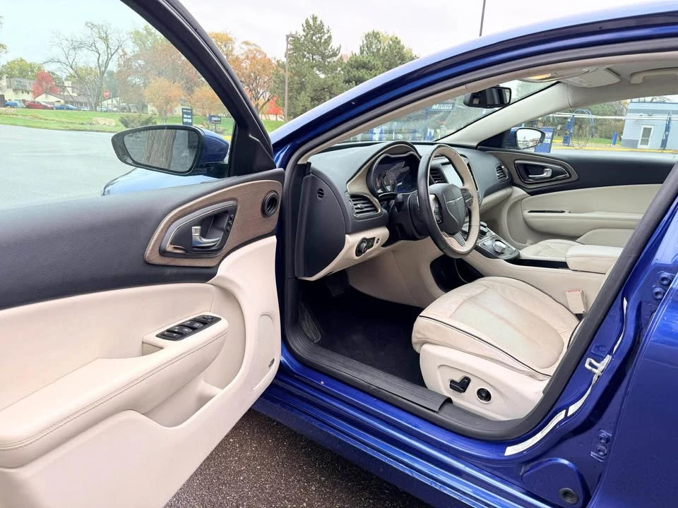 2015 Chrysler 200 - Image 5 of 12