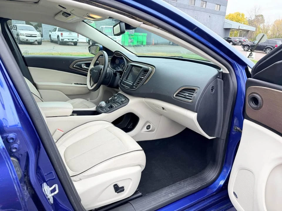 2015 Chrysler 200 - Image 12 of 12