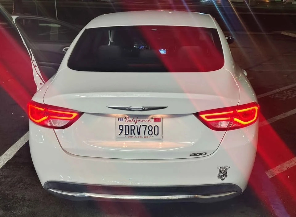 2015 Chrysler 200 - Image 10 of 13