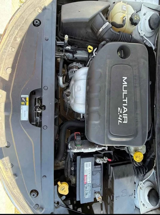 2015 Chrysler 200 - Image 8 of 13