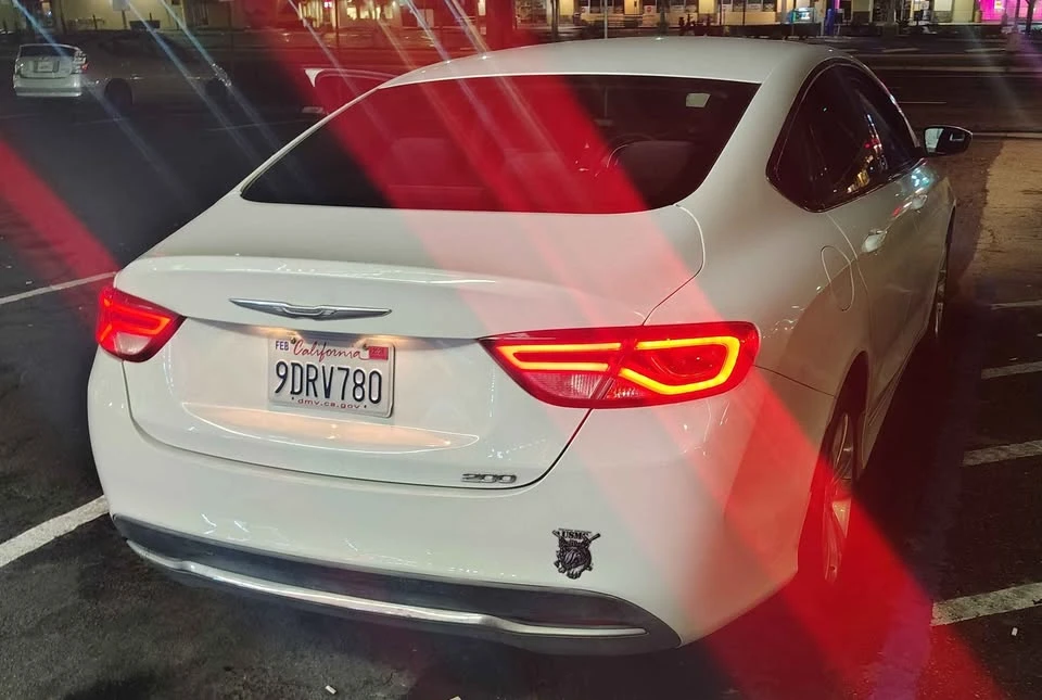 2015 Chrysler 200 - Image 9 of 13
