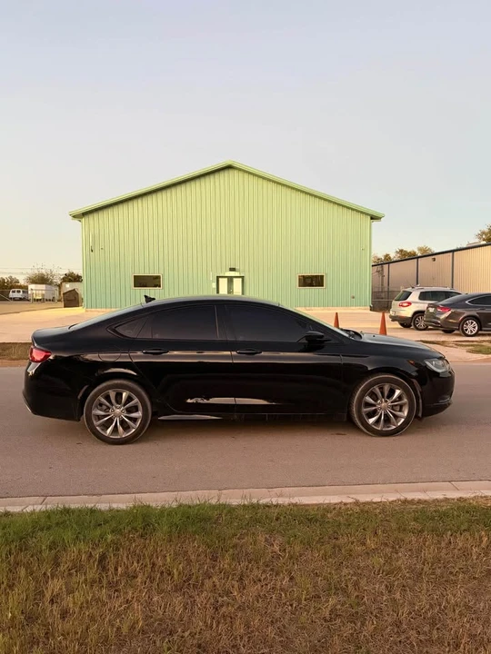 2015 Chrysler 200 - Image 7 of 10
