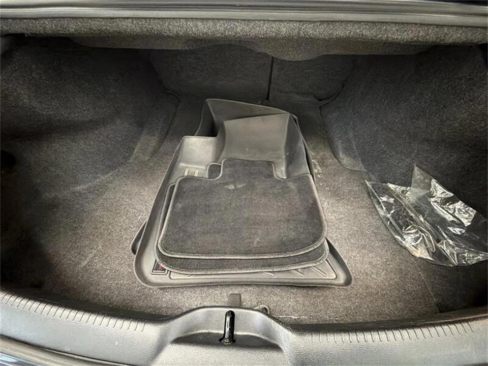 2015 Chrysler 300 (2005-2023) - Image 15 of 16