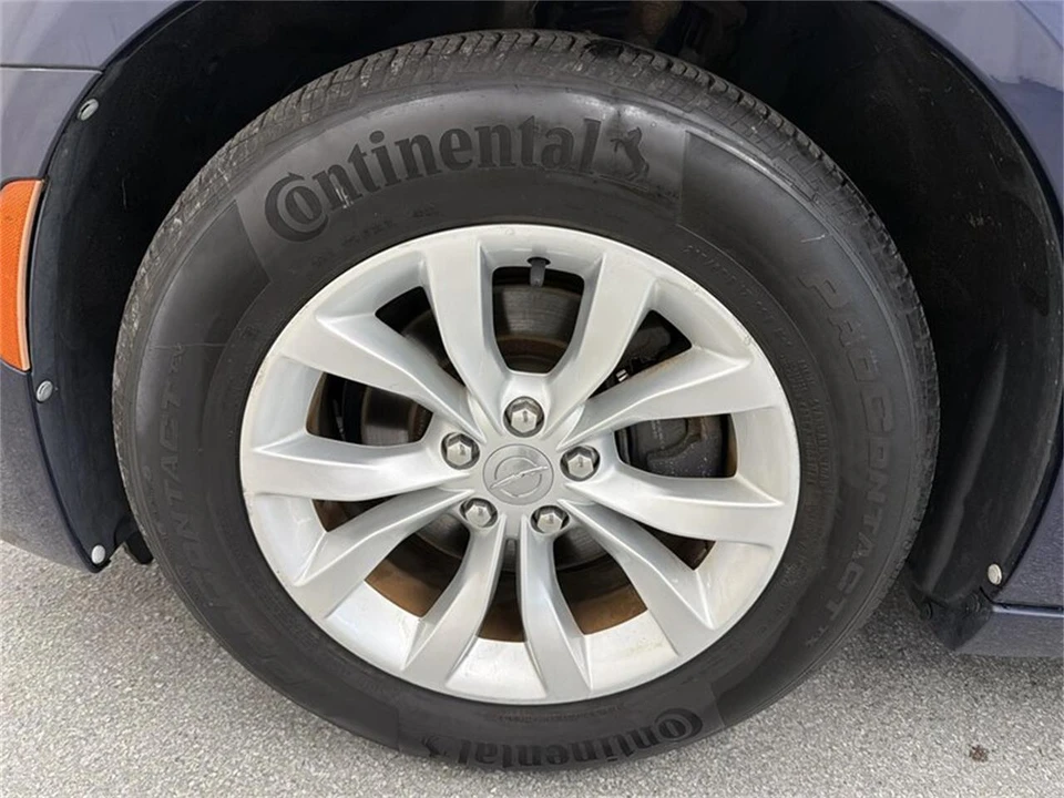 2015 Chrysler 300 (2005-2023) - Image 16 of 16