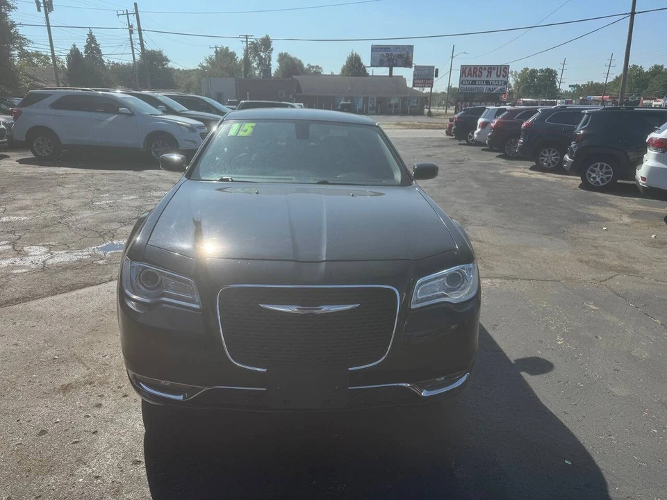 2015 Chrysler 300 (2005-2023) - Image 3 of 10