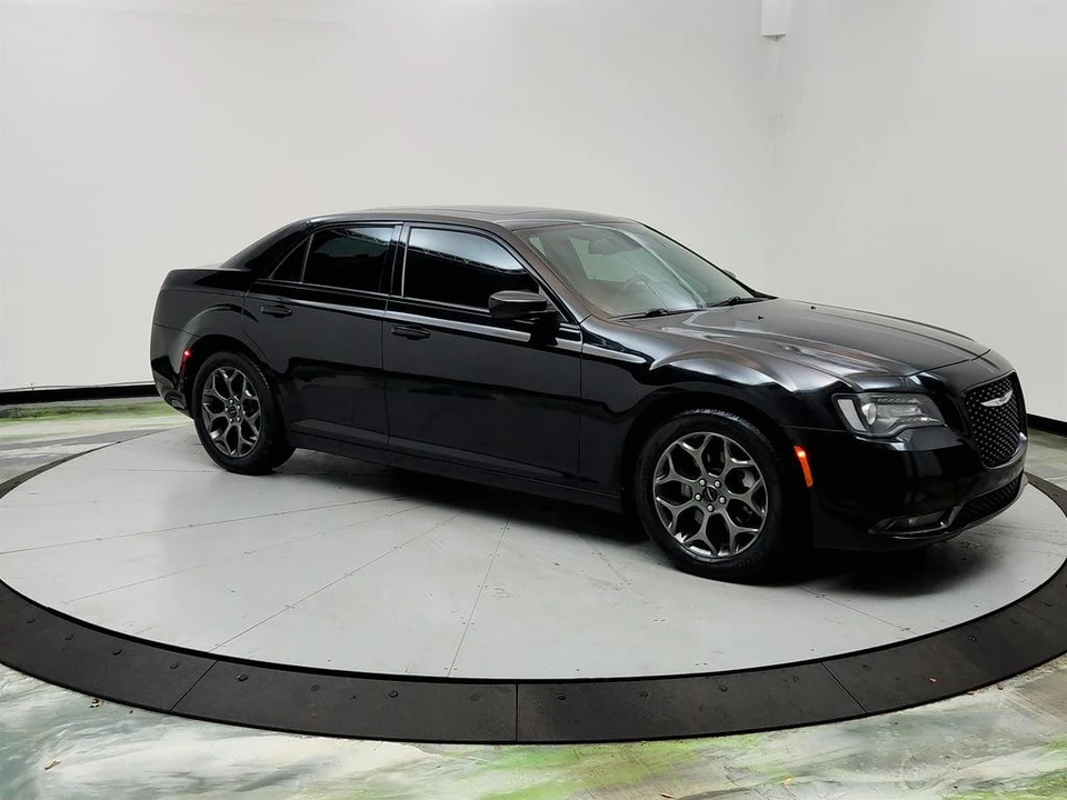 2015 Chrysler 300 (2005-2023) - Image 3 of 21
